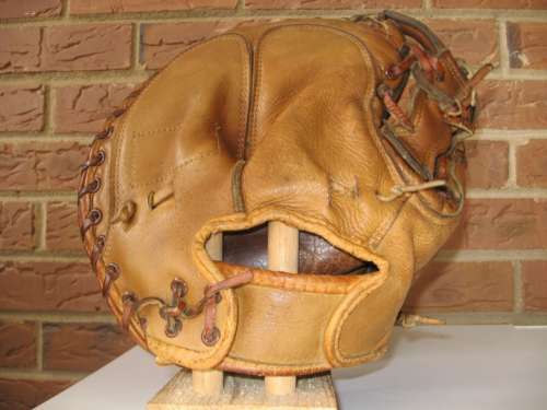 Paul Richards Major League Model 5875 Back